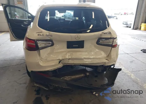 2016 Mercedes-Benz Glc 300 4Matic z USA, uszkodzony, nr VIN WDC0G4KB6GF064370